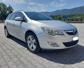 Opel Astra SW con Gancio Traino