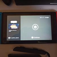 Nintendo Switch (con controller, custodia e vetro)