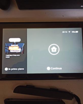 Nintendo Switch (con controller, custodia e vetro)