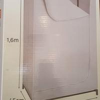 armadio in stoffa e telaio metallico 