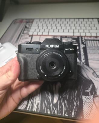Fujfiilm X-T20 (viewfinder non funz.) + viltrox 28