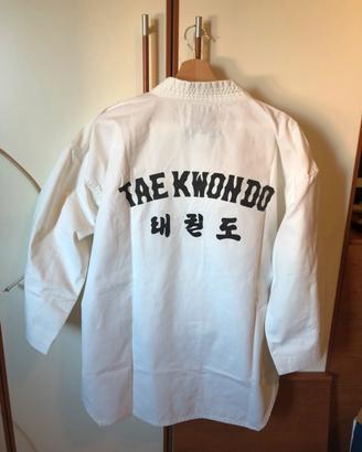 Dobok TAEKWONDO