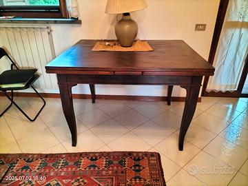 Tavolo quadrato Vera Noce