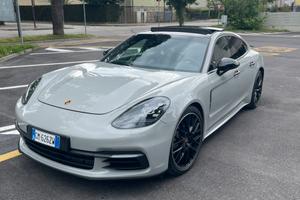 Panamera 971
