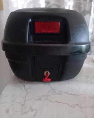 Baule Givi Vintage Nero per Scooter e Moto