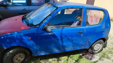 Ricambi FIAT SEICENTO 1.1 (2000)-Fari, ruote, ecc