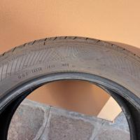 Goodyear Efficientgrip Performance 2 -
215/55 R17 