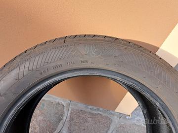 Goodyear Efficientgrip Performance 2 -
215/55 R17 