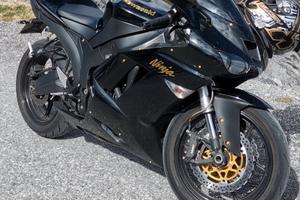 Kawasaki ninja zx6r