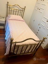 Letto singolo in ottone con rete