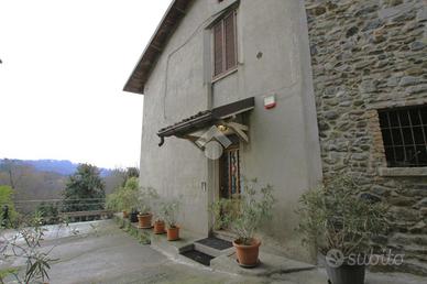 CASA SEMINDIPENDENTE A BARZAGO