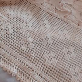 coperta all'uncinetto fatta a mano