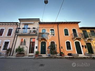 CASA SEMINDIPENDENTE A VERONA