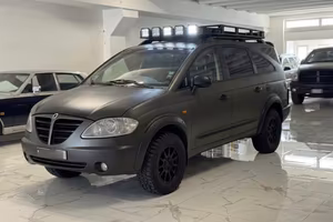 Ssangyong Rodius 2.7 AUT. 4X4 + Ridotte. Camper