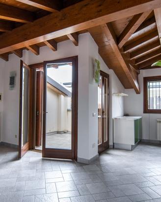 Cesano Maderno appartamento 3 vani 90 Mq