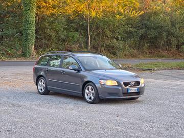 Volvo V50 D2 R-design CV-114 E5 Manuale NEO 2011
