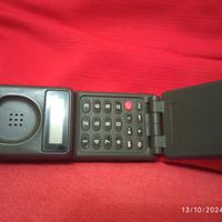 Cellulare Motorola Flip Phone 2