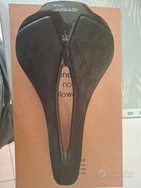 sella RYET scafo in carbonio