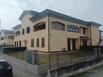 App.to arredato Arceto, 70 mq. Giardino/Garage "C"