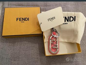 PORTACHIAVI  FENDI IN PELLE NUOVO