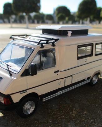 Camper Renault Trafic Eriba-car 520 1986 Die cast
