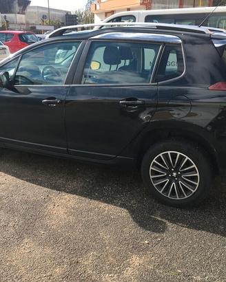 Peugeot 2008 PureTech 82 Allure