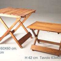 2 tavoli di diverse dimensioni e retraibili