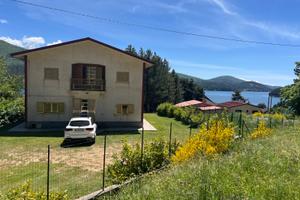 Lorica - casa vacanze vista lago arvo