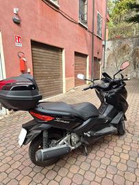 X-Max 250