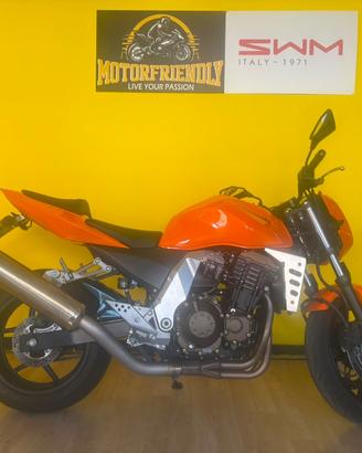 Kawasaki Z 750 tua a 2300€ aderendo ala formula de