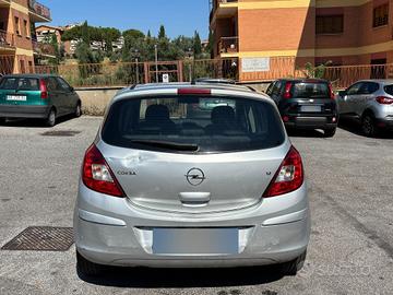 Opel corsa D neopatentati 