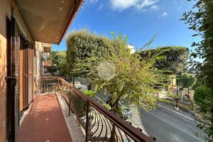 3 LOCALI A MONTE PORZIO CATONE