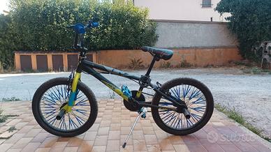 BMX con piccole modifiche 