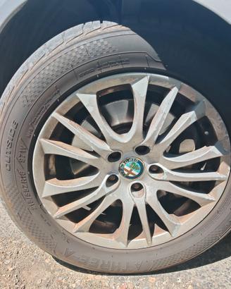 Cerchi gommati 215 55 R16 alfa