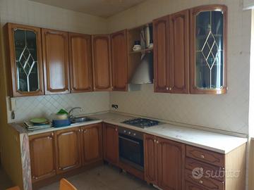 Cucina COMPRESA DI ELETTRODOMESTICI