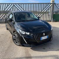 Peugeot 208 1.2 PureTech 100cv EAT8 5 porte Allure