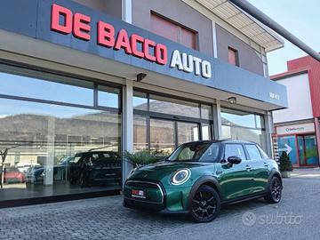 MINI Cooper 1.5 Essential 5 porte