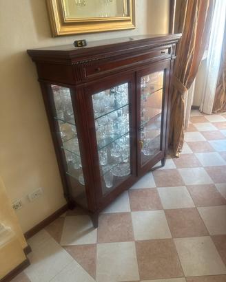 Vetrina legno massiccio fatta a mano