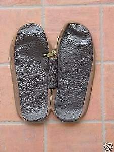 Porta pantofole in pelle da viaggio