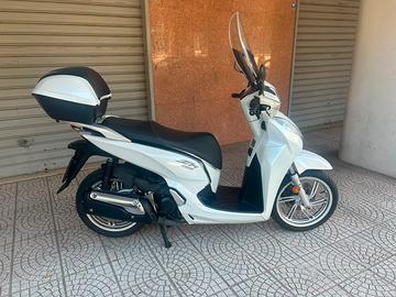 Honda SH 300