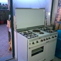 Cucina 4 fornelli gpl + 2 elettrici