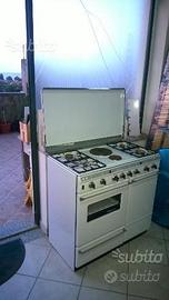 Cucina 4 fornelli gpl + 2 elettrici