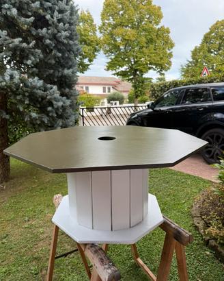 Tavolo artigianale in legno