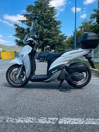 YAMAHA XENTER 155