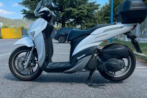 YAMAHA XENTER 155