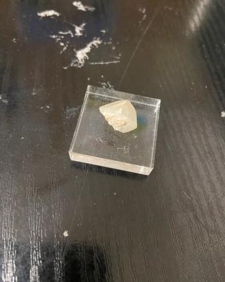 Cristallo singolo di calcite