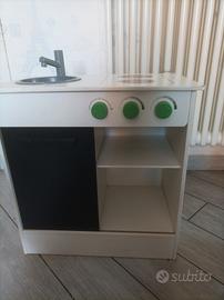 cucina giocattolo 