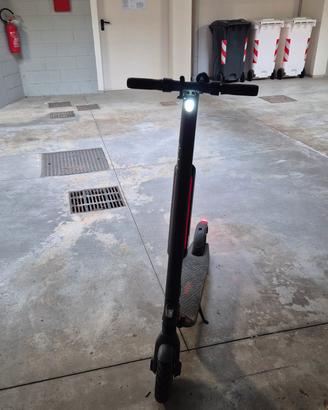 Monopattino ninebot max g30 