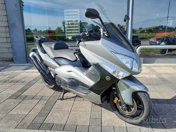 Yamaha T Max ABS
