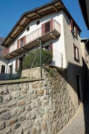 Casa indipendente di 100 m² con 3 locali a Casargo